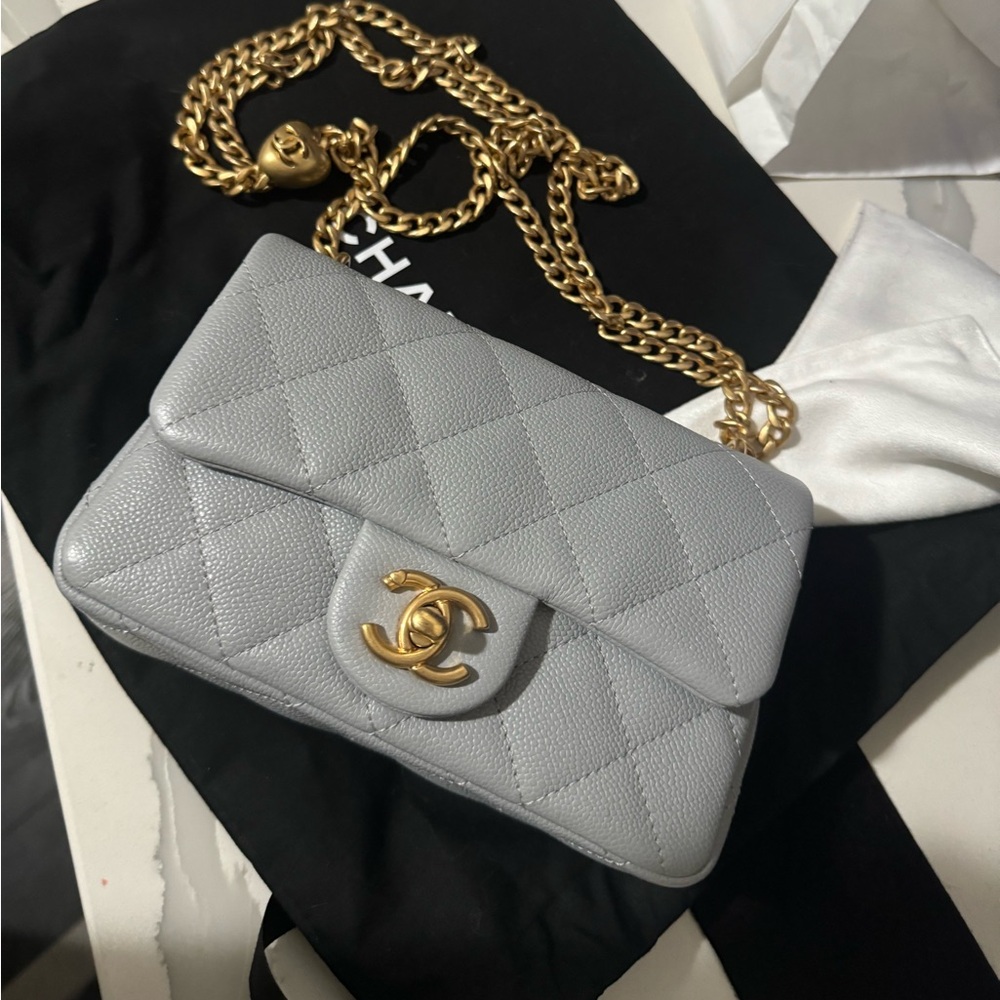 Chanel MINI FLAP BAG
SPRING-SUMMER 2024 PRE-COLLECTION